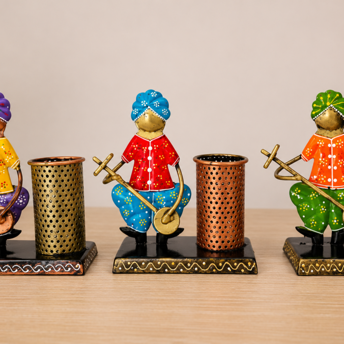 Iron Mini Babla Pen Stand
